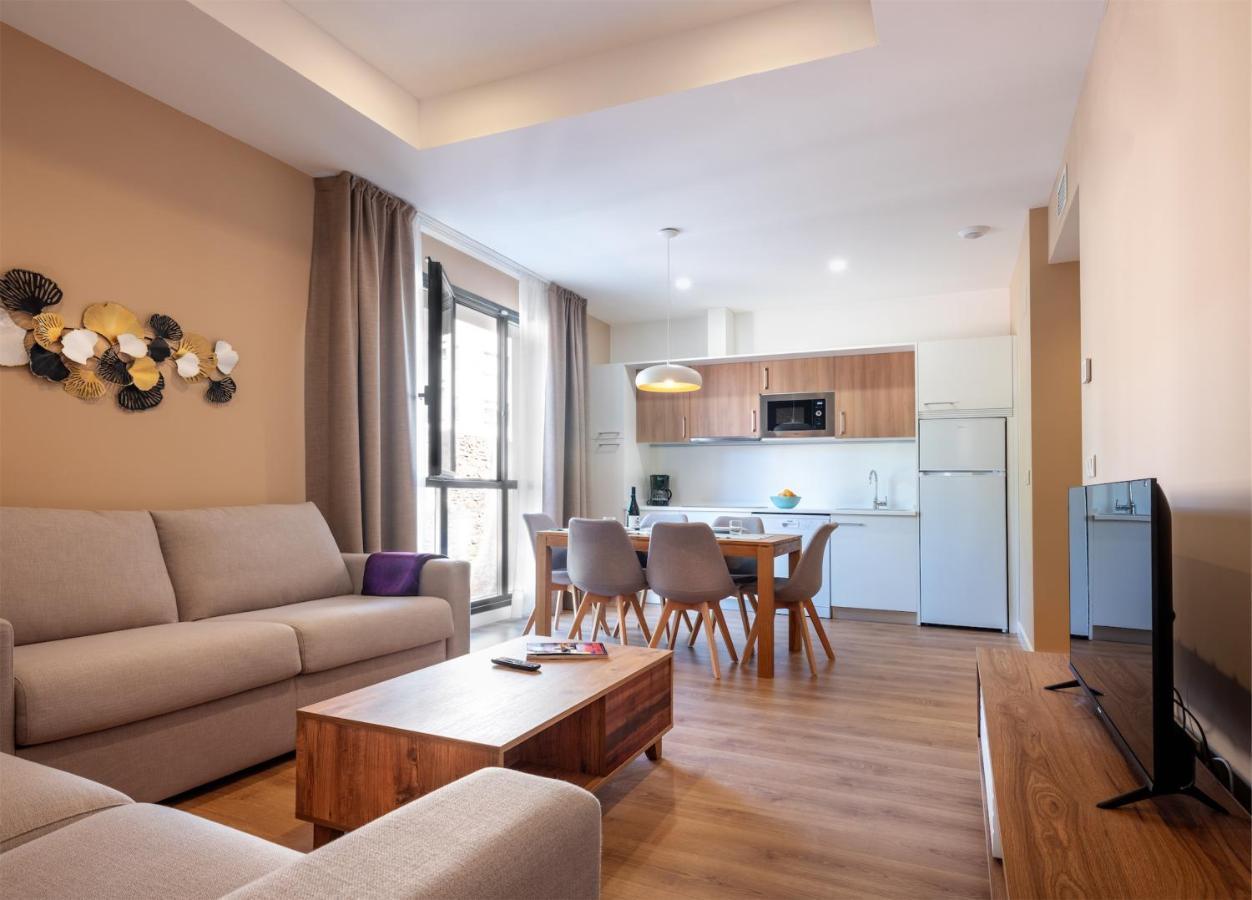 Dauria Suites Ha Сория Екстериор снимка