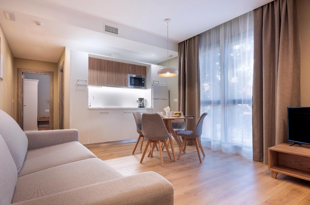 Dauria Suites Ha Сория Екстериор снимка